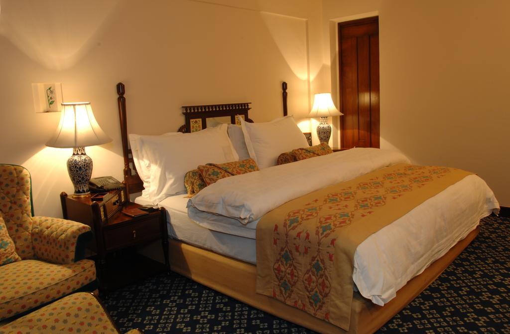 Faisalabad Serena Hotel Екстериор снимка
